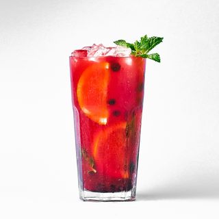 Вишня ананас