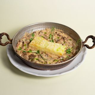 Бефстроганов с картофельным гратеном