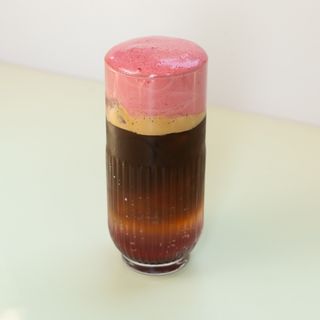 Вишневый эспрессо тоник