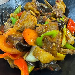 70 Бараньи ребрышки с помидорами .红烧羊排