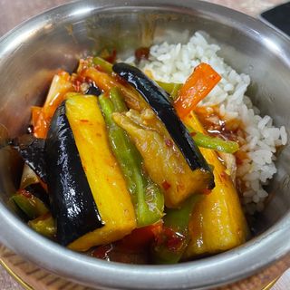 91Б Мутуфан (баклажан) 木桶饭鱼香茄子