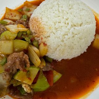 177Гуйру мифян 过油肉米饭