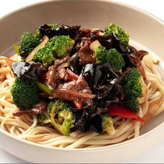 Брокколи лагман