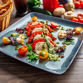 Салат "Капрезе"