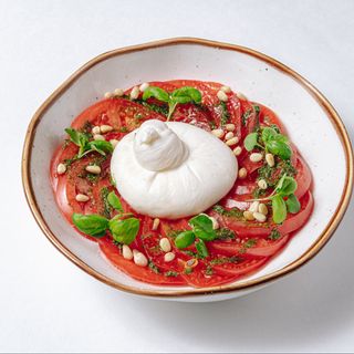 Капрезе буррата