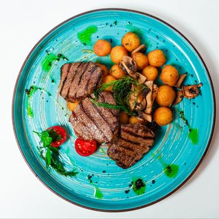 Медальоны из конины