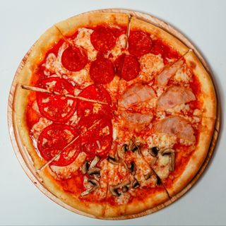 Пицца "4 сезона "