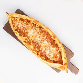 Пиде с фаршем и сыром 
