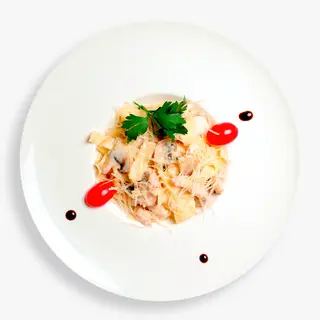 Фетучини с курицей и грибами 