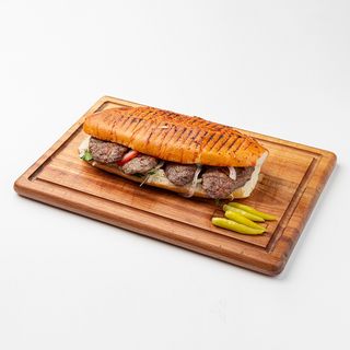 Багет с котлетой