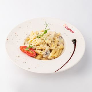 Пенне с курицей в сливочном соусе