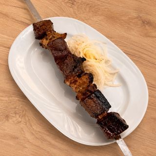 Шашлык из бараньей печени с курдюком