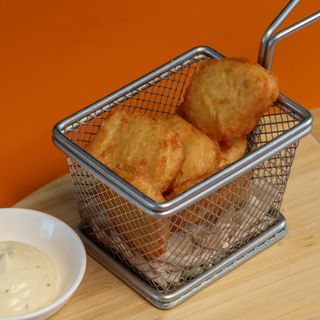 Наггетсы 6шт (+соус)