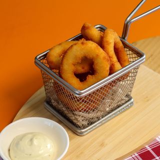 Луковые кольца 7шт (+соус)