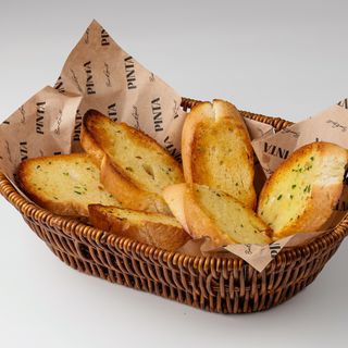 Классический чесночный хлеб