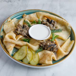 Блины с рваным мясом