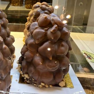 Пирожное Вулкан