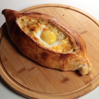 Хачапури по-аджарски