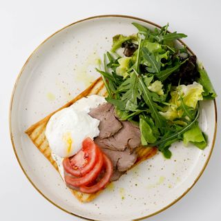 Тост с телятиной