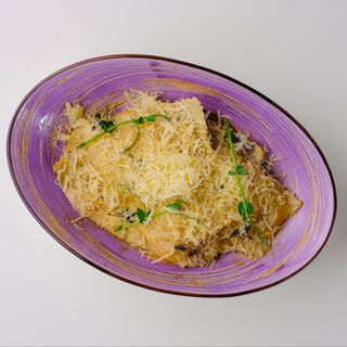 Равиоли с лососем и сыром