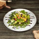 Салат с ростбифом и овощами