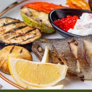 Форель запеченная с овощами гриль