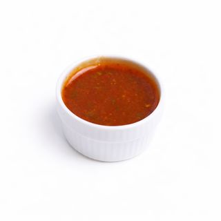 Красный острый соус