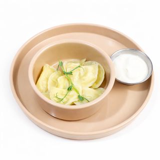 Варенички со сметанкой