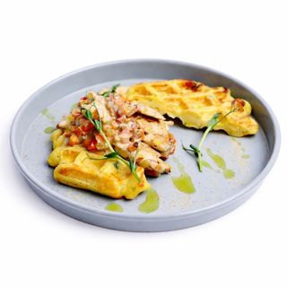 Рагу из индейки с картофельными тостами