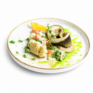 Филе сибаса с овощами