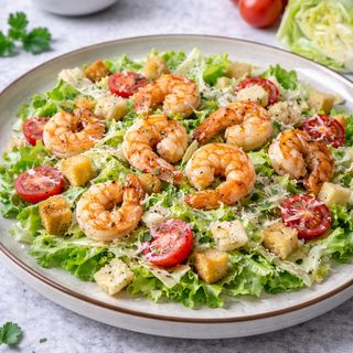 Салат Цезарь с креветкой