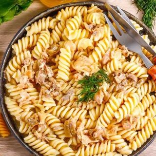 Тушенка с макаронами по домашнему