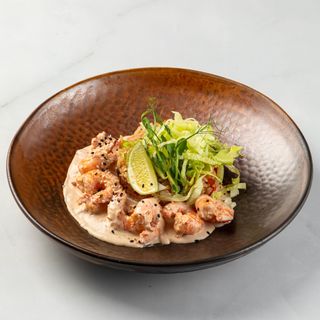 Креветки с рисом и сливочным соусом