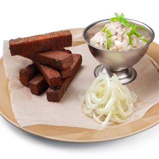 Форшмак с гренками