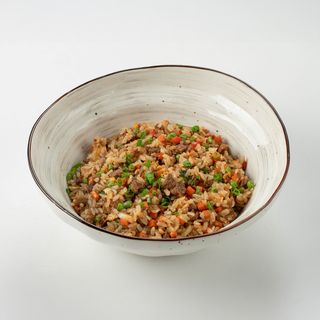 Рис с говядиной в японском стиле