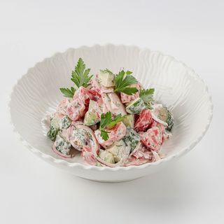 Домашний салат со сметаной