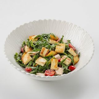 Салат с сыром Халуми