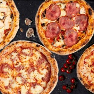 КОМБО 4 пиццы (маргарита/пепперони/курица и гр/ветчина и гр)