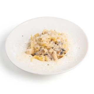 Фетучини с курицей и грибами