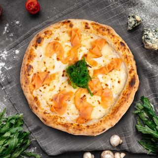 Пицца "Со слабосоленой семгой"
