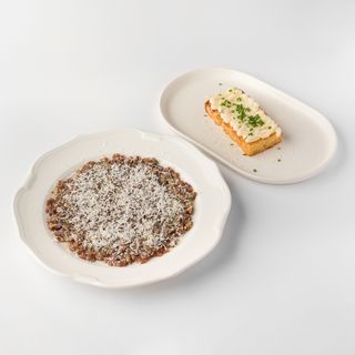 Тар-тар из  говядины с пармезаном