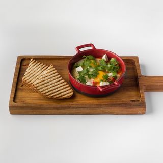 Шакшука с томатами и сыром фета