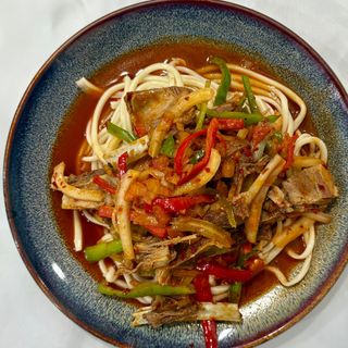 Ян-пай лагман (с ребрышками)