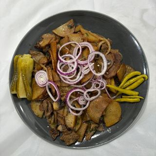 Картофель по-домашнему с грибами