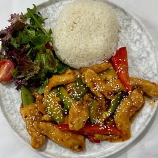 Филе куриное в кляре в тайском соусе