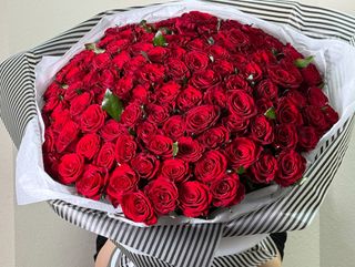 Акция! 101 роза красная "Ред игл"
