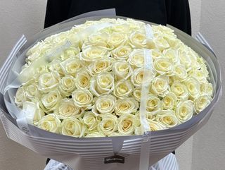 Акция! 51 белая роза "Аваланч"