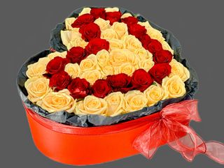 Сердце из роз "L"