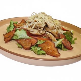 Теплый салат с курицей 