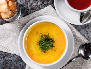 Куринный суп с лапшой и фрикадельками (350мл)